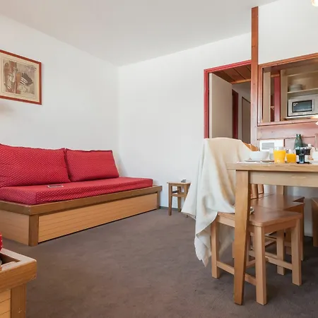 Pierre & Les Fontaines Blanches Aparthotel