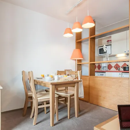 Aparthotel Pierre & Les Fontaines Blanches