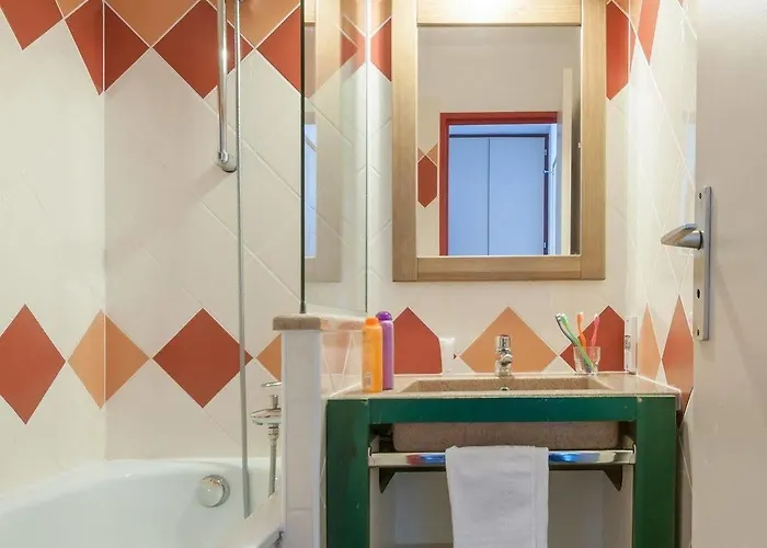 Pierre & Les Fontaines Blanches Aparthotel
