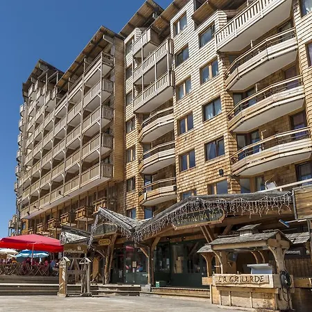 Pierre & R\u00e9sidence Les Fontaines Blanches Avoriaz