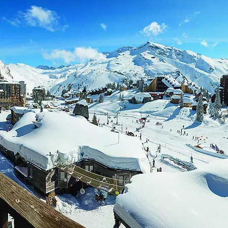 Pierre & R\u00e9sidence Les Fontaines Blanches